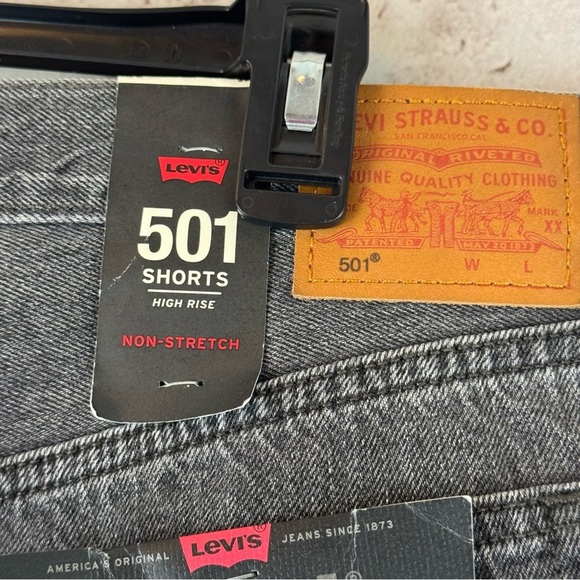 NWT Levi's 501 High Rise Denim Jean Shorts Size 32 Gray Black Button Fly Cut Off - Picture 11 of 13